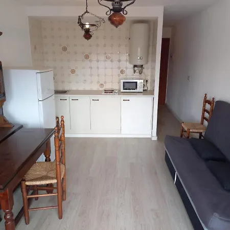 Estudi Amb Vistes Al Canal * Empuriabrava