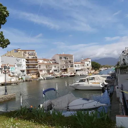 Estudi Amb Vistes Al Canal Appartement Empuriabrava